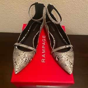 New Rampage Blakely Flats